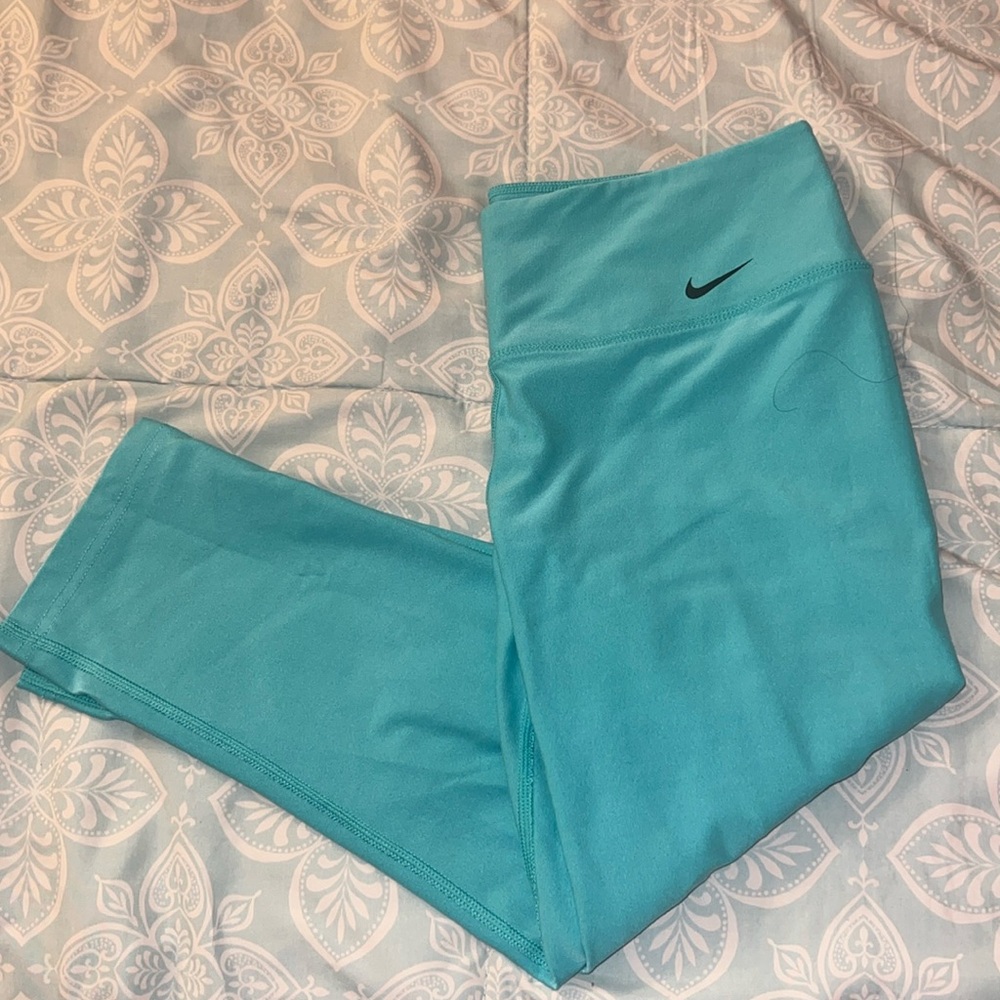 Médium Nike workout leggings teal color